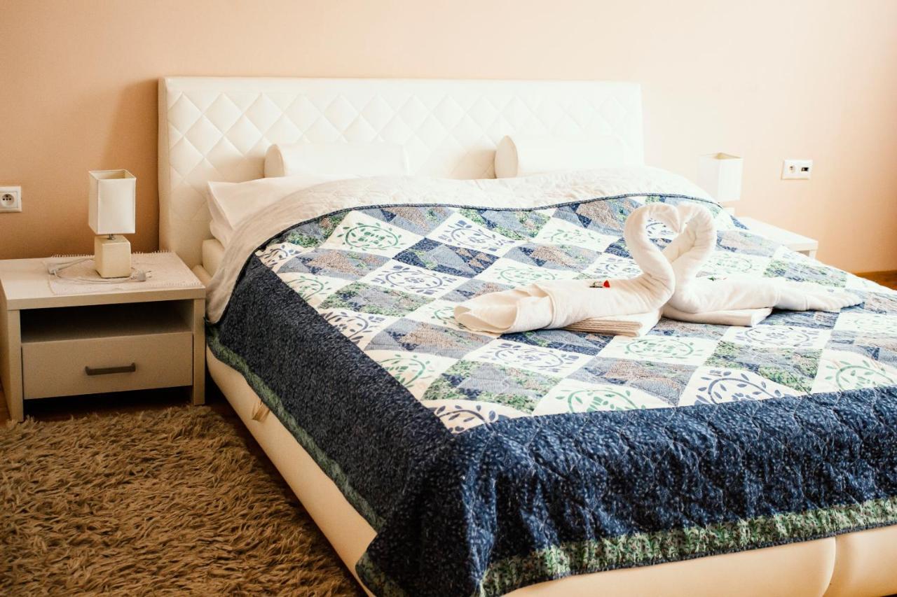 Penzion Anesis - Apartmany Turcianske Teplice Bagian luar foto